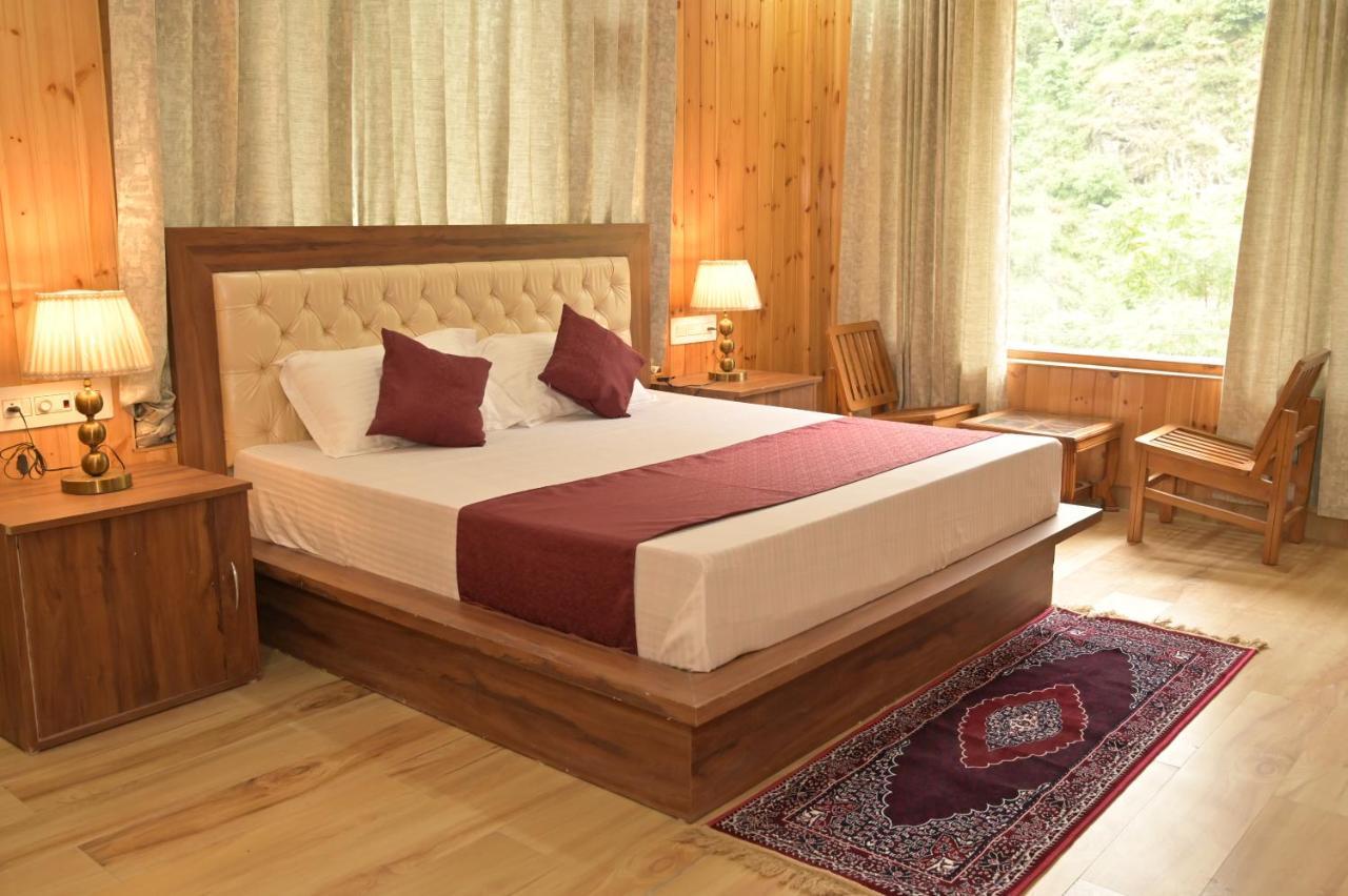 Hotel Royal Galaxy Tirthan Banjar Bagian luar foto