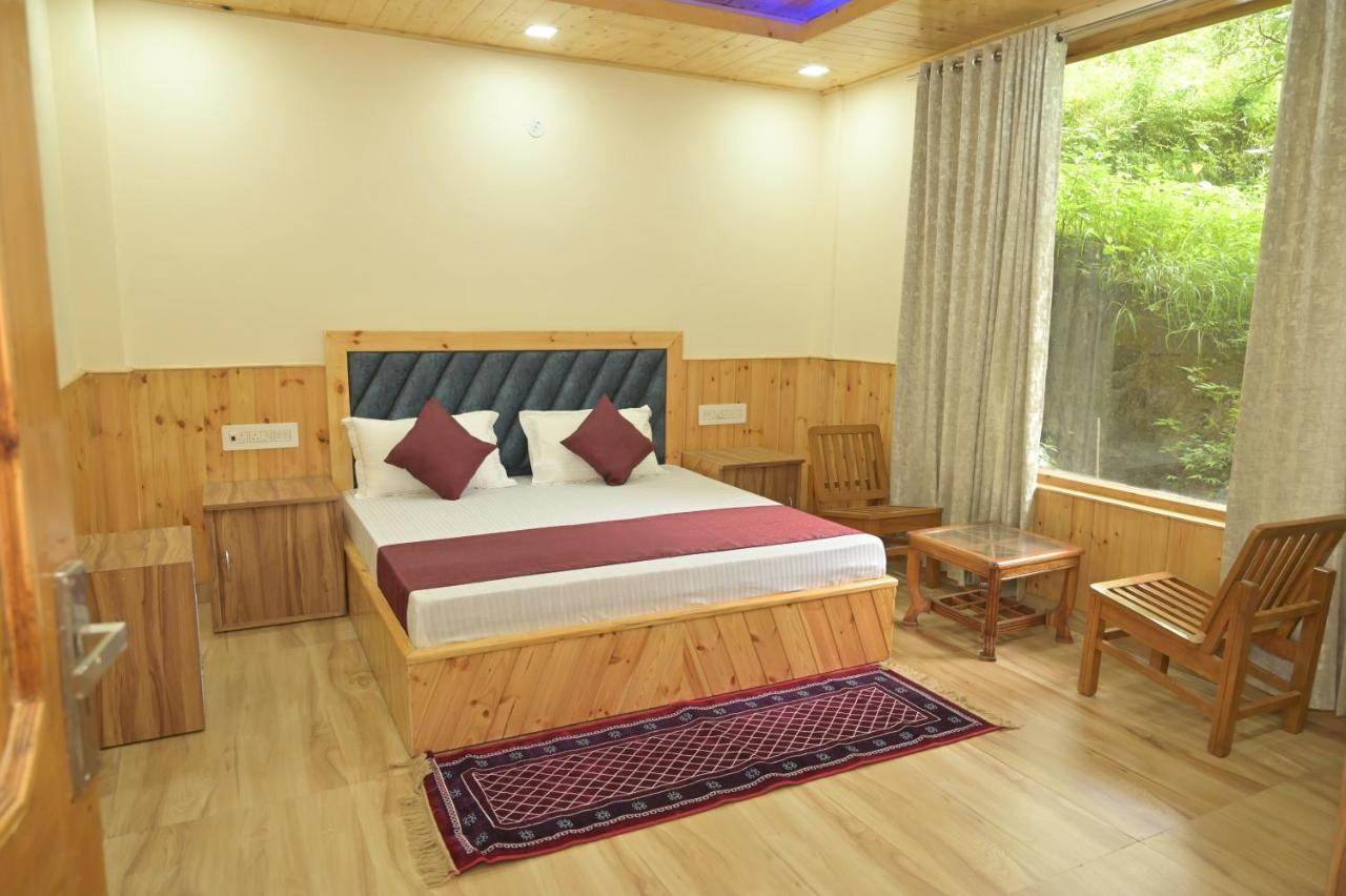 Hotel Royal Galaxy Tirthan Banjar Bagian luar foto