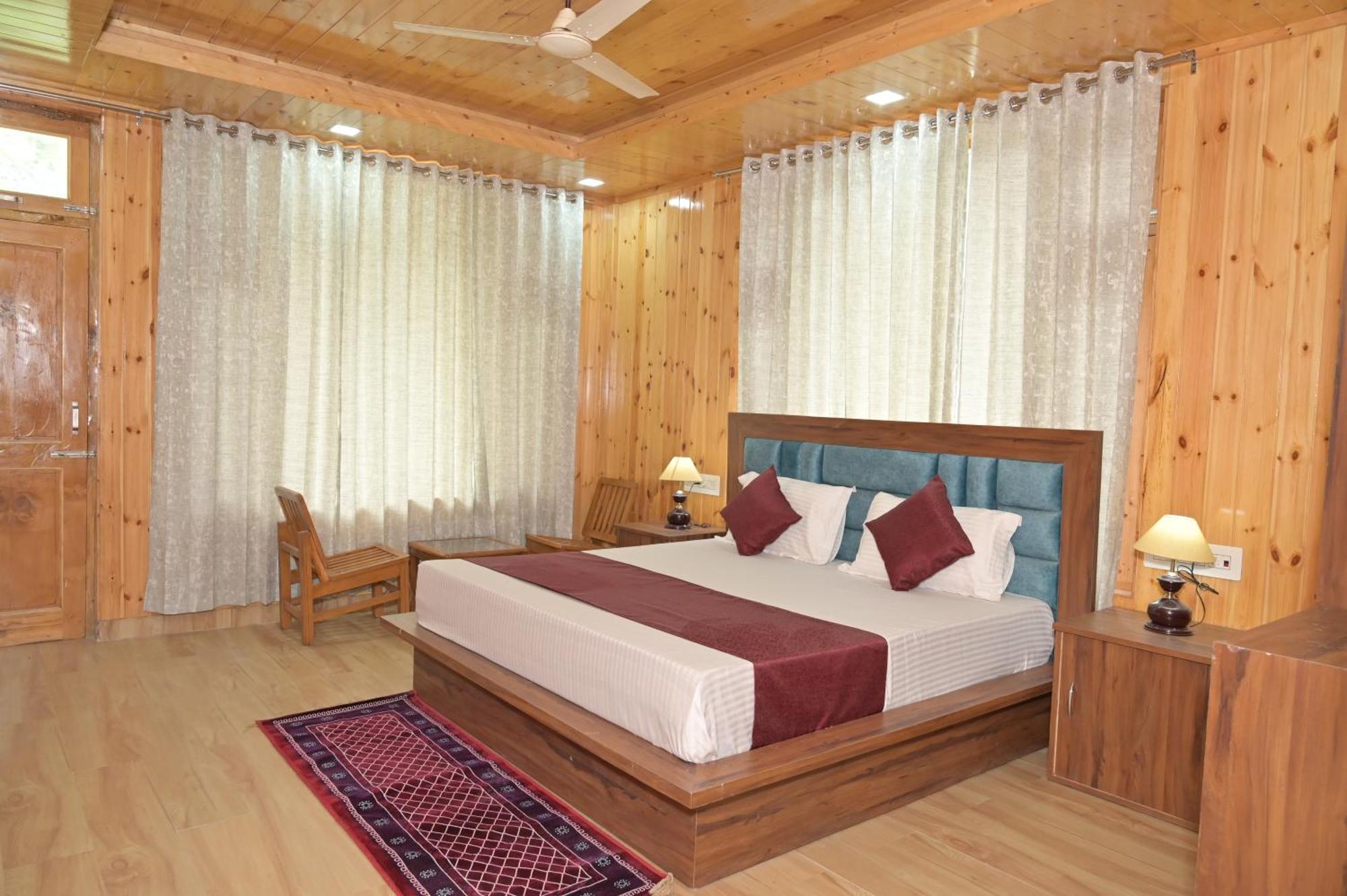 Hotel Royal Galaxy Tirthan Banjar Bagian luar foto
