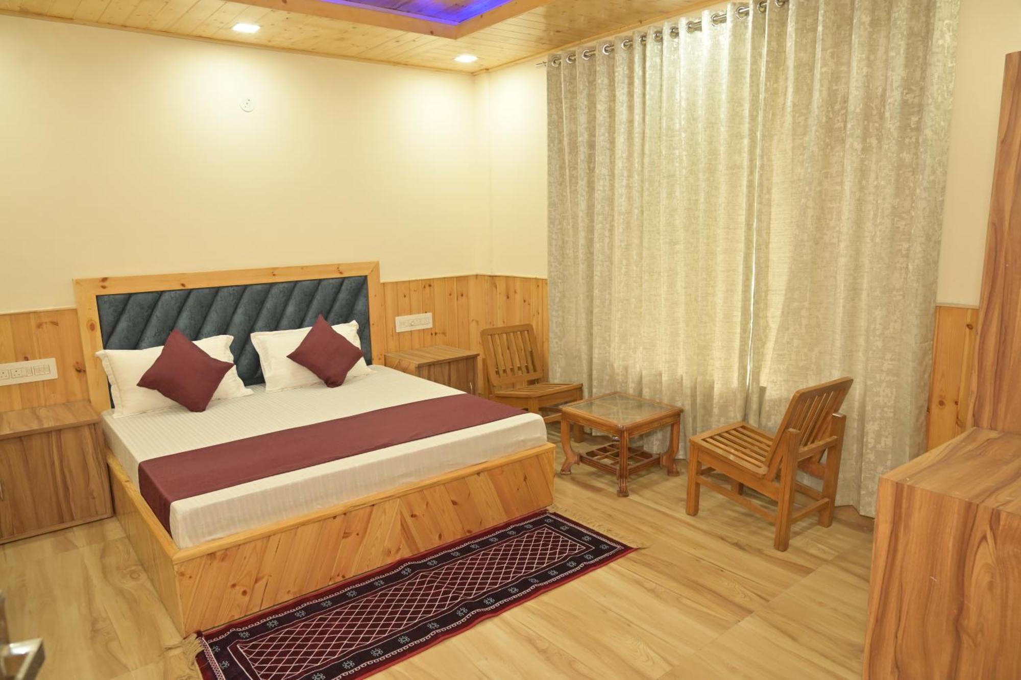 Hotel Royal Galaxy Tirthan Banjar Bagian luar foto