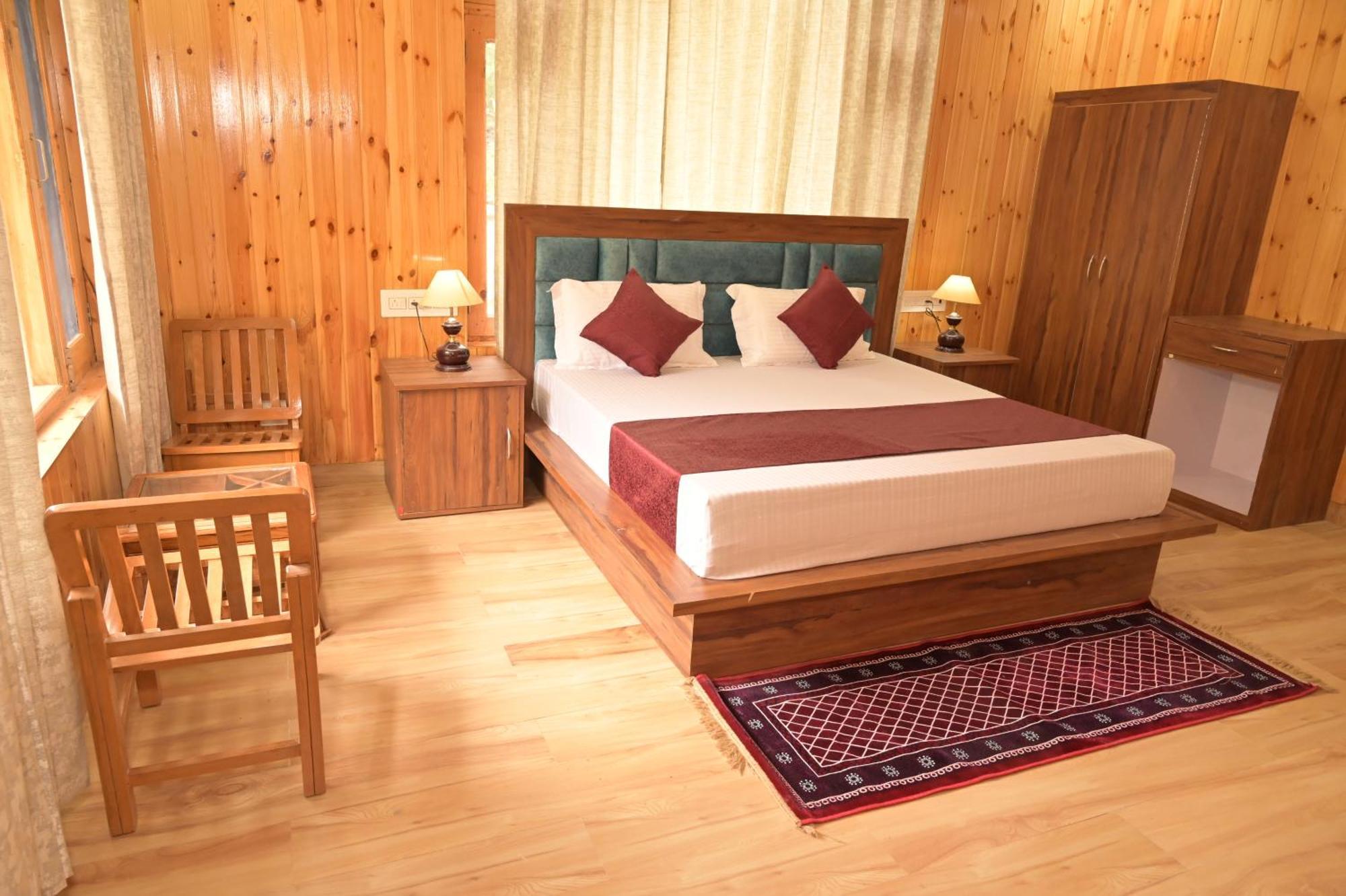 Hotel Royal Galaxy Tirthan Banjar Bagian luar foto