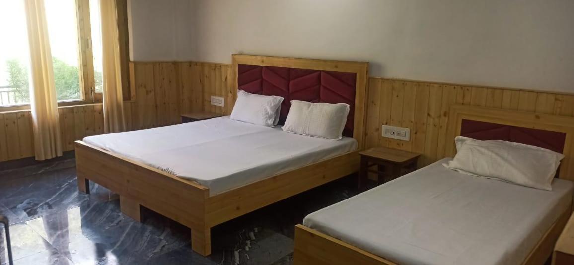 Hotel Royal Galaxy Tirthan Banjar Bagian luar foto